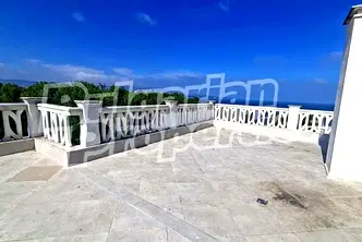 Стилен 3-стаен мезонет с тераса и морска панорама в Аспарухово