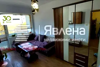 Едностаен апартамент във Варна, Автогара