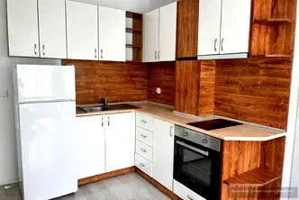 Двустаен апартамент в Автогара, Варна с асансьор
