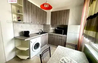 Просторен 2-стаен апартамент с две тераси в Базар Левски, Варна