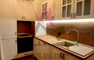 Тристаен апартамент с две тераси в Базар Левски, Варна