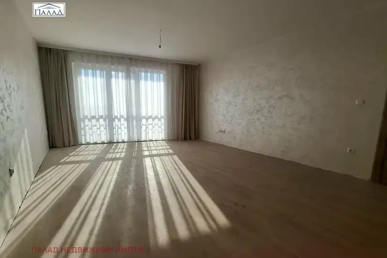 3-bedroom apartment in Varna, Biznes Hotel