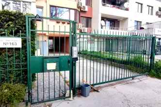 Едностаен апартамент на партер в Бриз, Варна