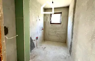 Тристаен апартамент с тераса в Бриз, Варна, ново строителство