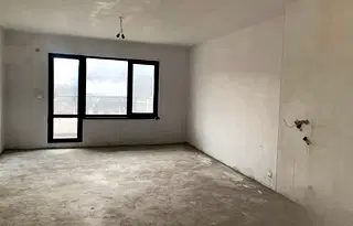 Тристаен апартамент с голяма веранда в Бриз, Варна