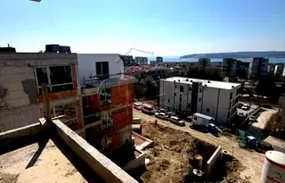 Тристаен апартамент с гледка към морето в Бриз, Варна