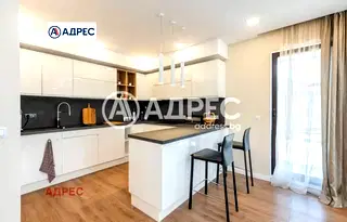 4-стаен апартамент с панорамна тераса в Бриз, Варна