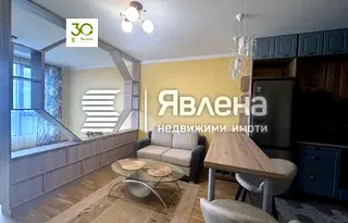 Двустаен апартамент с тераса и гледка към морето в Бриз, Варна