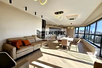 Луксозен 3-стаен апартамент с морска панорама в Бриз, Варна