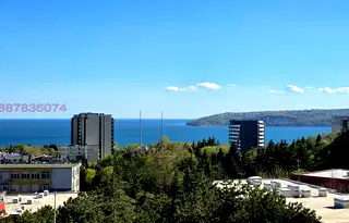 Тристаен апартамент с морска панорама в Бриз, Варна