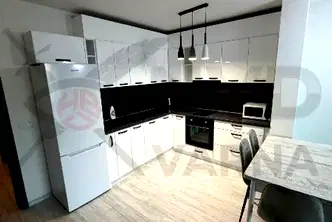 Четиристаен апартамент с паркомясто в Бриз, Варна