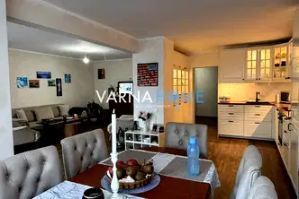 Тристаен апартамент с тераса в центъра на Варна, Централна поща
