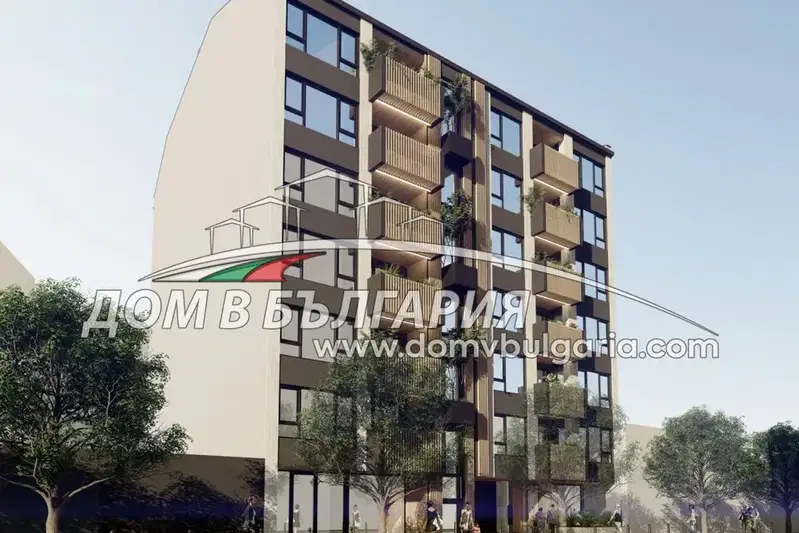 Тристаен апартамент в Централна поща, Варна с тераса