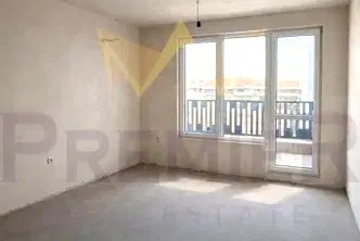 Двустаен апартамент с тераса в Център, Варна