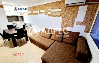 Двустаен апартамент във Варна, Център