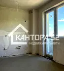 Двустаен апартамент в Център, Варна с асансьор и паркинг