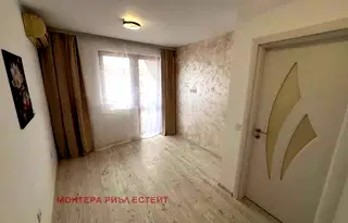 Двустаен апартамент в Център, Варна с тераса и ремонт