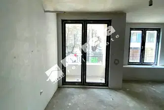 Тристаен апартамент с 2 спални в центъра на Варна