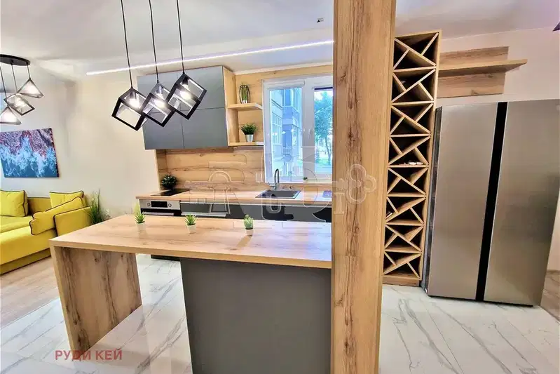 3-bedroom apartment in Varna, Centyr