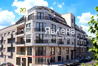 Тристаен апартамент във Варна, Център