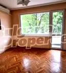 Тристаен апартамент с две тераси в центъра на Варна