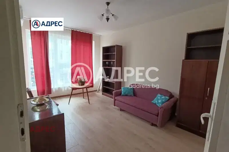 3-bedroom apartment in Varna, Centyr