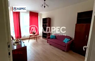 Тристаен апартамент в Център на Варна с три отделни стаи
