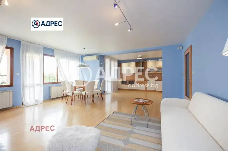 3-bedroom apartment in Varna, Centyr