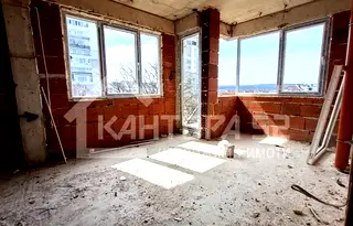 4-стаен апартамент в Център Варна с панорамна гледка