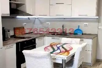Двустаен апартамент с две бани в Център, Варна