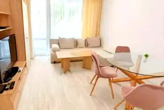 Двустаен апартамент във Варна, Център