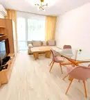 Двустаен апартамент във Варна, Център
