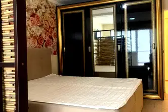 Двустаен апартамент в Център на Варна с тераса