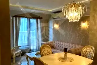 Двустаен апартамент в Център, Варна с тераса
