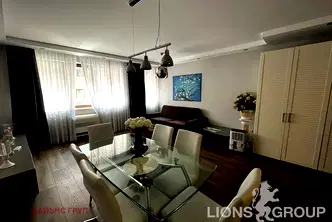 Двустаен апартамент в Център, Варна с луксозно обзавеждане