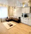 Тристаен апартамент в Център, Варна, на 2-ри етаж