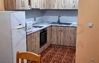 Тристаен апартамент с гараж в Център, Варна