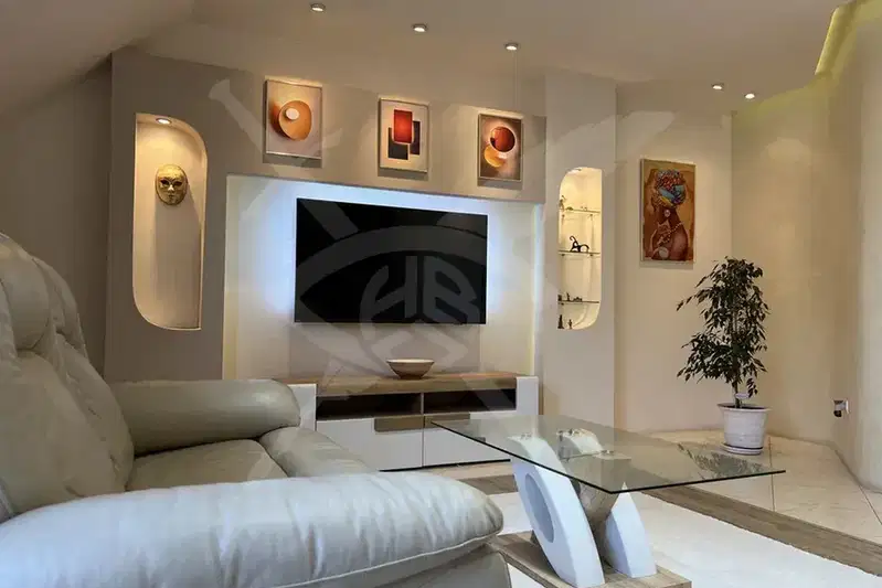 Three-room apartment with two terraces in the centre of Varna