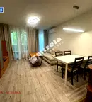 Тристаен апартамент с две тераси в центъра на Варна