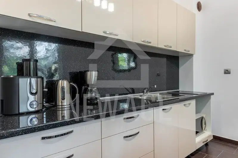 3-bedroom apartment in Varna, Centyr