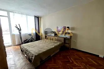 Тристаен апартамент с южно изложение в Чайка, Варна