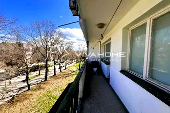 4-стаен апартамент с 3 тераси в кв. Чайка, Варна