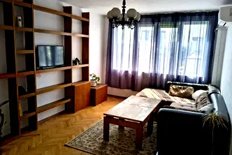 Тристаен апартамент в Чайка, Варна с асансьор