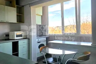 Тристаен апартамент с голяма тераса в Чайка, Варна