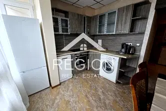 Тристаен апартамент в Чайка, Варна с тераса