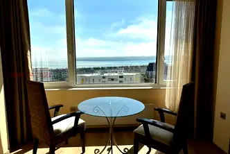 Просторен 3-стаен апартамент с панорамна гледка в Чайка, Варна