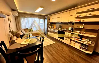 Тристаен апартамент с морска панорама в Чайка, Варна