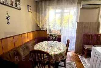 Тристаен апартамент с тераса в Чаталджа, Варна