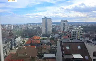 Двустаен апартамент с тераса и гледка към езерото във Варна