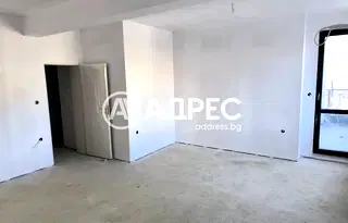 Тристаен апартамент във Варна, Цветен квартал
